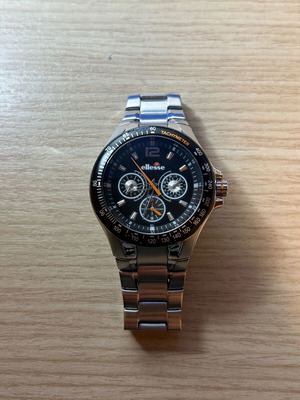 Ellesse Sportivo 03-0384 men's watch used, black and silver