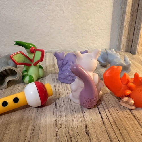 Pokemon vintage finger puppets set with flute