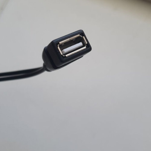 Micro USB OTG adapter like new with simultaneous charging