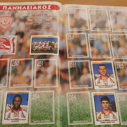 Panini Football Album 1998-99 used with 110 stuck stickers