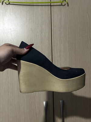 Dexim suede platform sandals size 36 used, beige and dark blue wedge heel