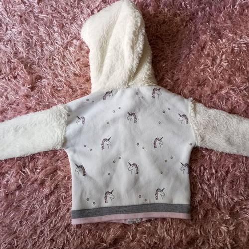 Allouette hoodie with zipper for 18 months like new
