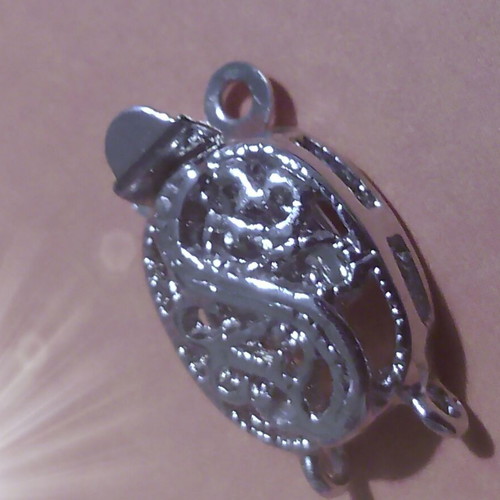 Steel clasp for jewelry, carved, silver color