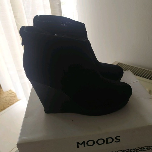 Moods Shoes black suede ankle boots used, size 37