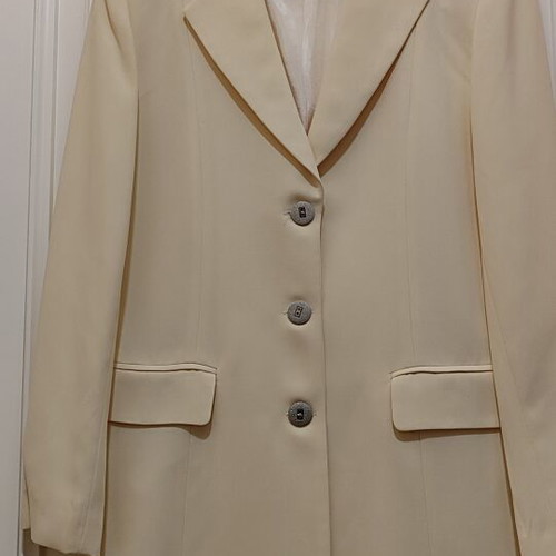 Vintage pastel yellow coat and skirt set, like new, Insolito Collection