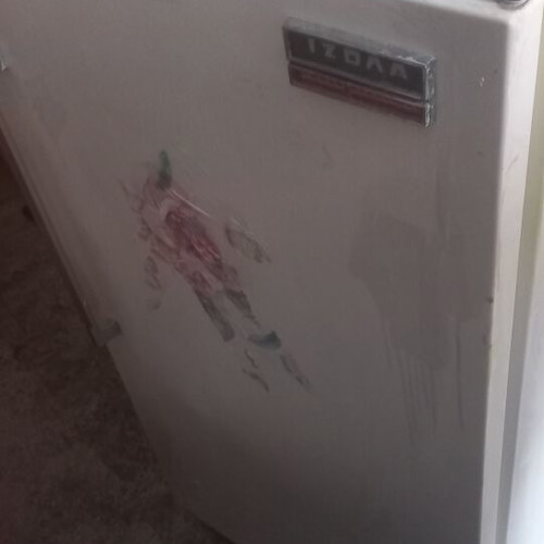 Eskimo low refrigerator used, ideal for storage or garage