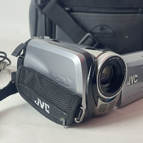 JVC Everio HDD Camcorder with 32x Optical Zoom and Samsonite Carrying Bag used
