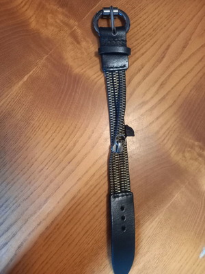 Βραχιόλι Diesel Zipper σαν καινούργιο, μαύρο