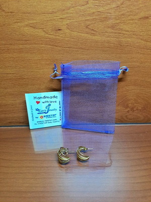 Steel triple hoop earrings new gold color with stud fastening