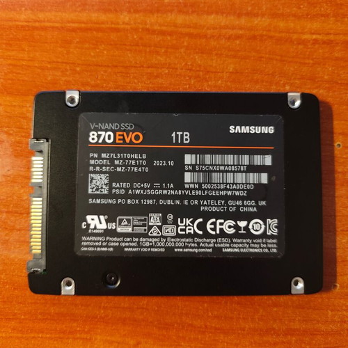 Samsung EVO 870 SSD 1TB like new