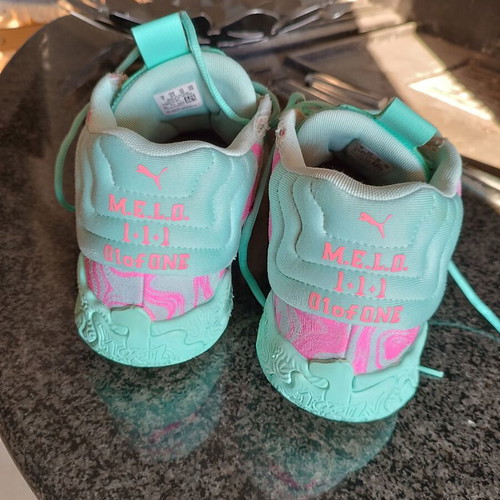 Puma MB.01 M.E.L.O. x 1 of One Rick and Morty basketball shoes used, size 43, pink mint