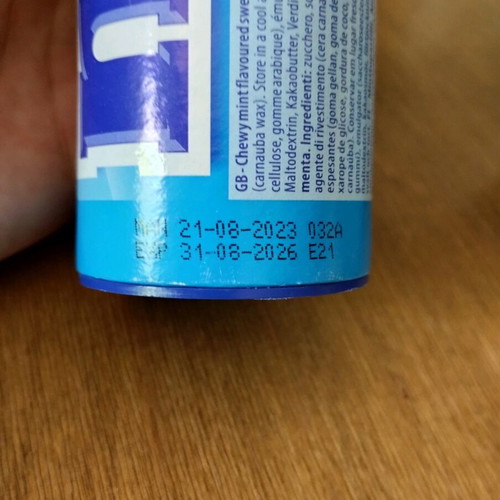 Mentos box like new with 6 packs