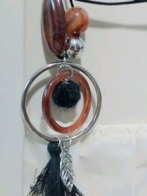 Long necklace like new, black with thin cord