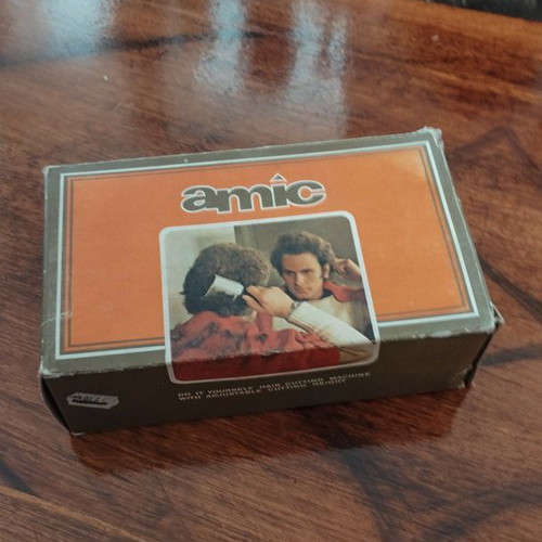 Amic hair clipper box used, vintage 1970s
