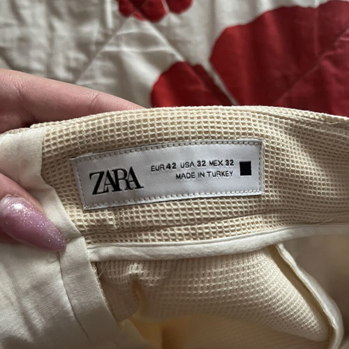 Zara men's beige bermuda shorts size 42