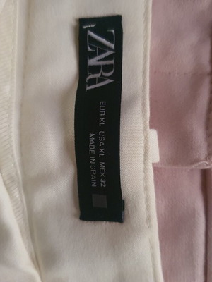 Γυναικεία ψηλόμεσα σορτς Zara σαν καινούργια, άσπρο και ροζ
