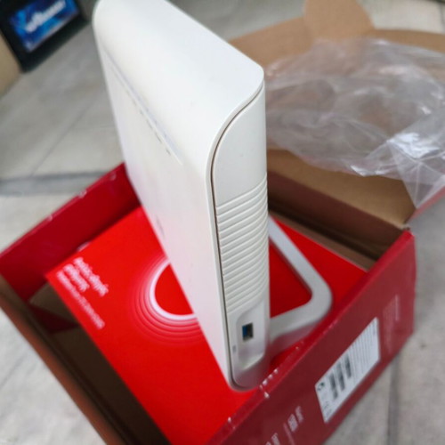 Router ZTE ZXHN H288A σαν καινούργιο με dual-band Wi-Fi και VDSL2/ADSL2+