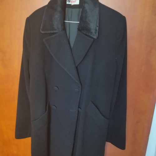 Wool coat used with velvet collar black size L