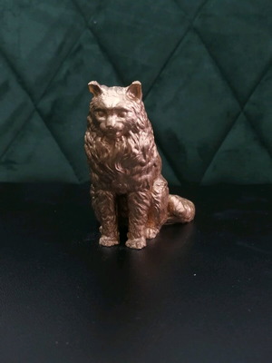 Plaster cat figurine new in gold color