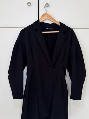 Zara μαύρο σακάκι blazer σορτς ολόσωμη μεταχειρισμένη, μέγεθος medium