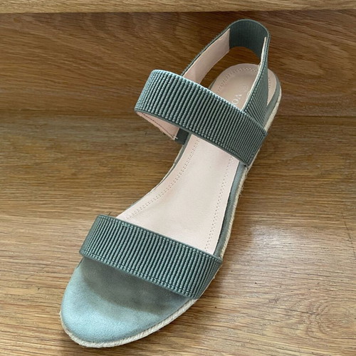 V&N olive platform sandals like new, size 39, 8cm heel