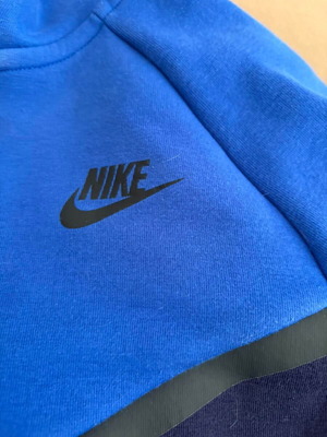 Nike Tech Fleece sweatshirt blue/navy with zipper size M (137–147 cm)
