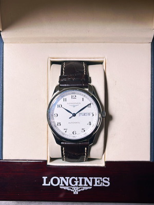 Longines Master wristwatch new, black and white