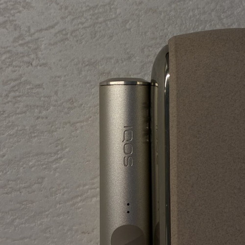 Iqos Iluma heated device