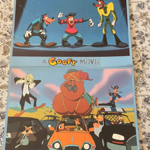 A Goofy Movie Official Poster Set like new, 8 pieces collectible