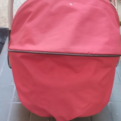 Hauck baby car seat like new