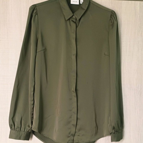 Women's satin shirt khaki like new Vila