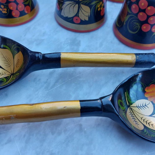 Russian Khokhloma set new, 9 pieces, traditional wooden
