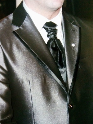 Italian Carlo Pignatelli men's suit used, size L, black