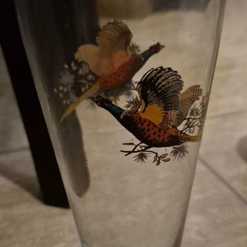 Vintage beer glasses with partridge design and gold rim set of 6 like new