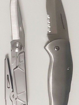 Multitool with locking knife, scissors and screwdriver like new