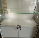 Commercial showcase like new with energy-saving LED lights