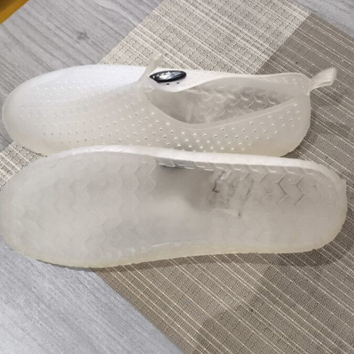 Beach shoes new, size 35-36