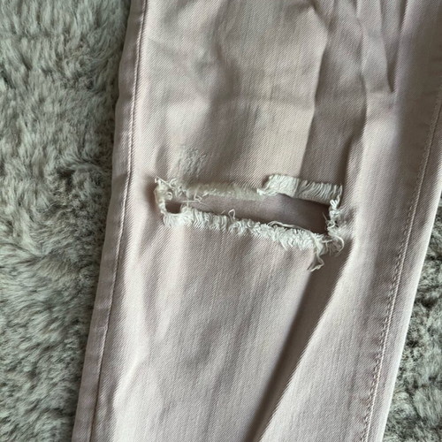 Γυναικείο jean παντελόνι Stradivarius σε μπεζ απόχρωση, σε άριστη κατάσταση