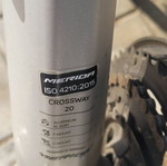 Merida Crossway 20-D cross trekking bike like new with pump and helmet