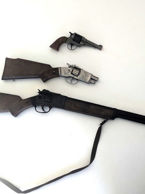 3 metal replica guns used, carnival with cap