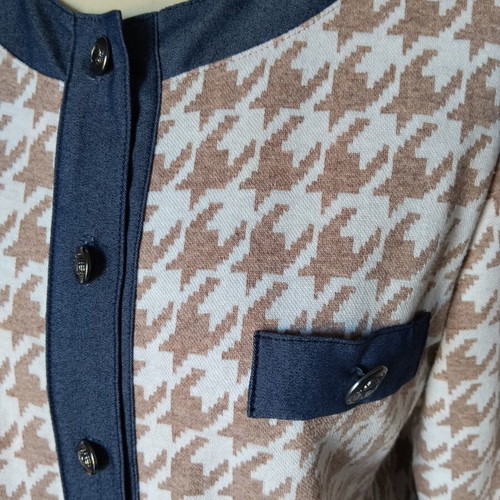 Alexander & Jacob cardigan pied de poule size M like new, beige and white