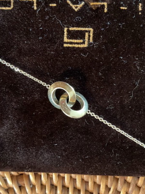 Li-La-Lo necklace new with eternal union symbol, 14k yellow gold