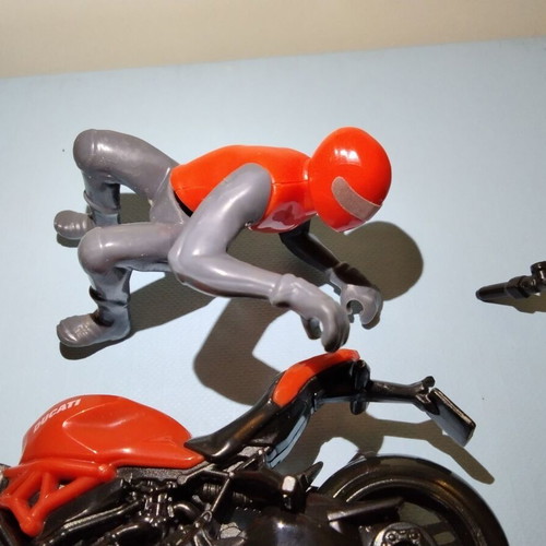Kinder Ferrero Surprise Ducati Motorbike Maxi Sorpresa used