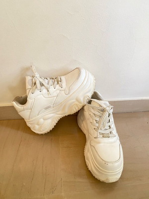Buffalo Vegan Blader One γυναικεία sneakers μεταχειρισμένα, μέγεθος 38, άσπρα