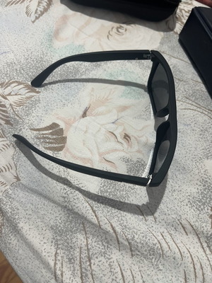 Sunglasses like new, black