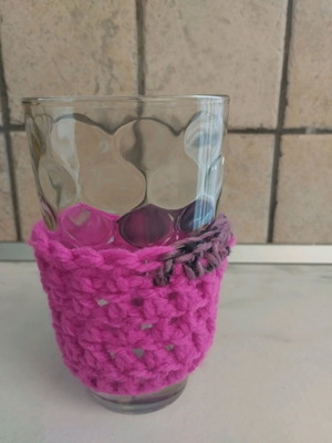 Knitted hot drink protector new