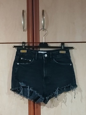 Zara black denim shorts like new, distressed style with frayed hem, size S