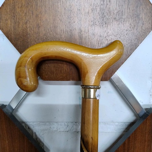 Wooden support cane used in excellent condition