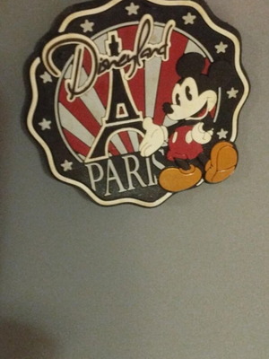 Souvenir fridge magnet large Eurodisney Disneyland Paris like new