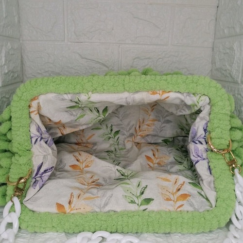 Puffy shoulder bag large light green new with gold chain and scrunchie